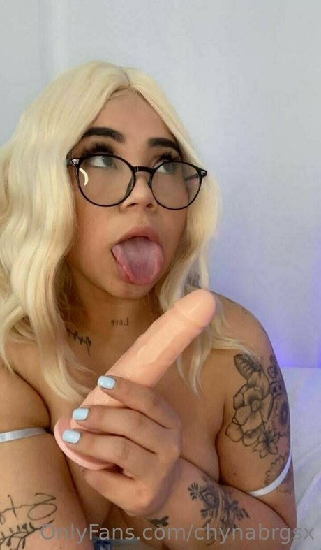 chynabrgsx model pretty picture