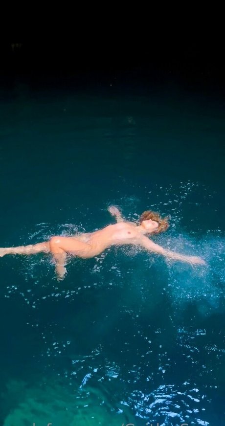 caitlynswayfree naked actress image