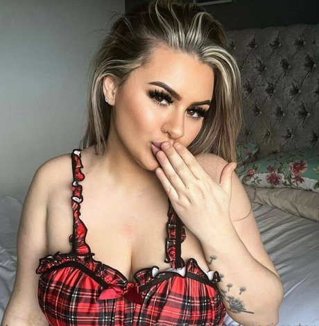 Maci Carter free actress pic