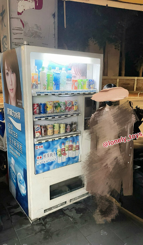 lonely toys free model art gallery