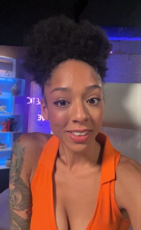 Amala Ekpunobi model beautiful archive