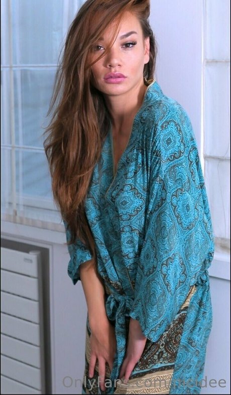 nicidee model xxx galleries