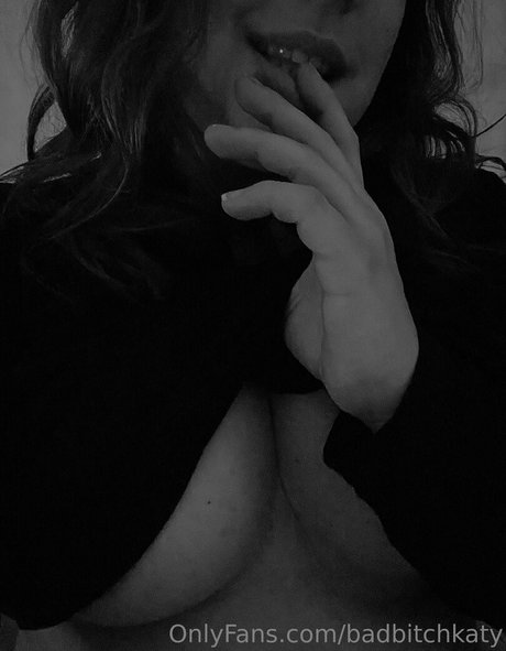 badbitchkaty hot actress pics