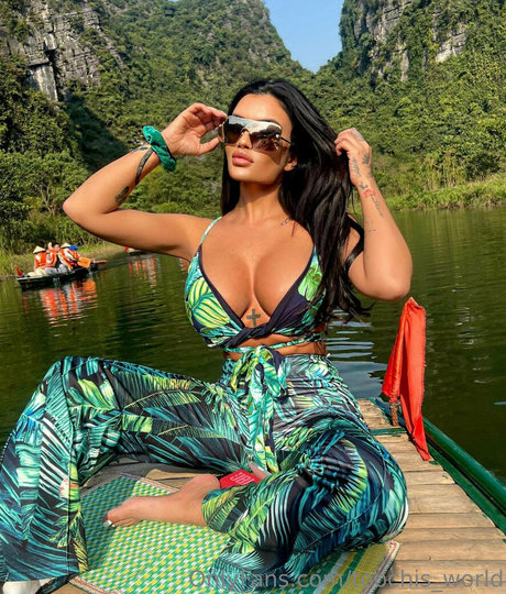 toochis world free star image