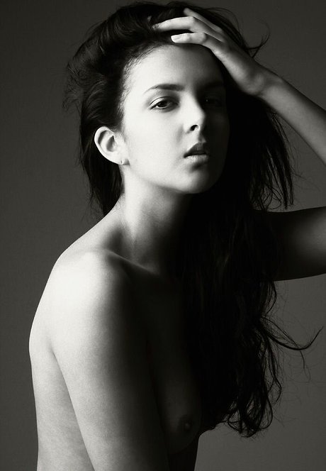 Sara Chafak top actress galleries