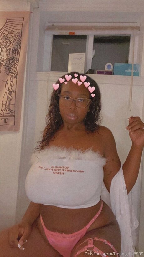 freebigtits6999 star erotic archive