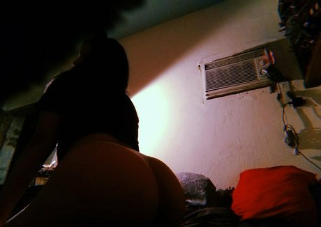 estefyd model nude pictures