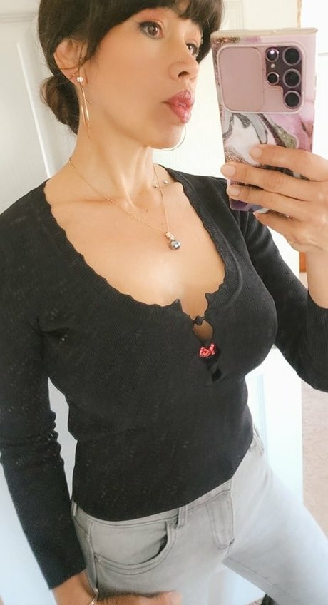 Hautemilf pornstar art gallery