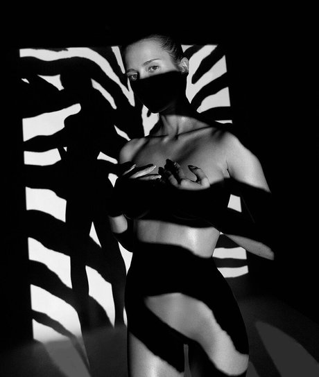 Voronina naked model images