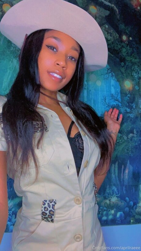 aprilraeee naked pornstar pictures
