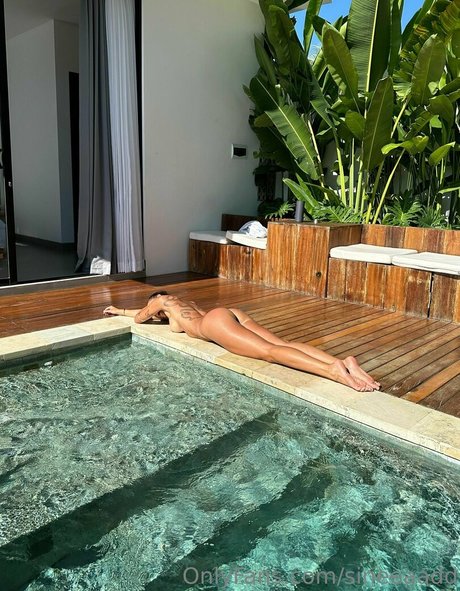 Sineeaadd nudes actress pics