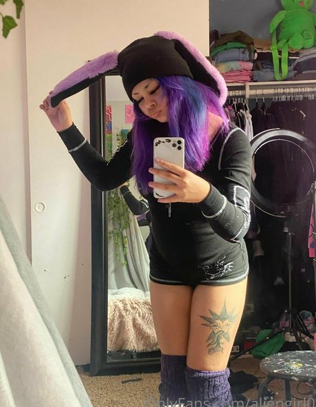 aliengirl0 star sexy galleries