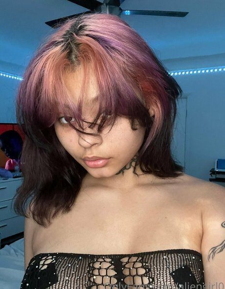 aliengirl0 porn actress pics