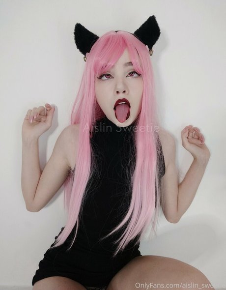 Aislin Sweetie nudes model pictures