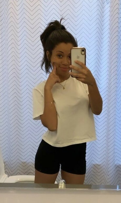 Ericka Bozeman model nudes pictures