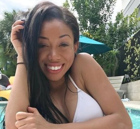 Ericka Bozeman naked model pictures