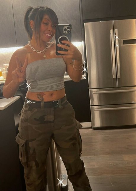 Ericka Bozeman star sexy image