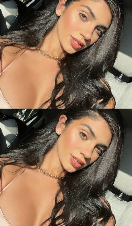 KamiCosplayer model sex galleries