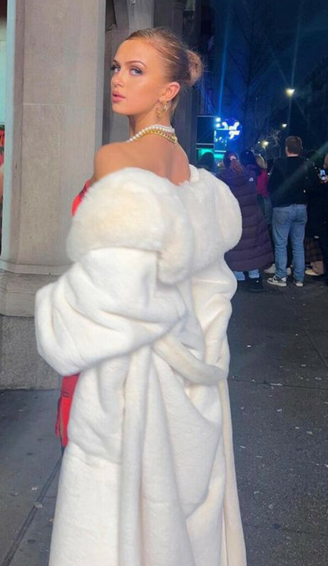 Maisie Smith pornstar adult photo