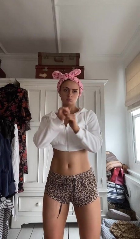 teacher milf onlyfans hot sex image