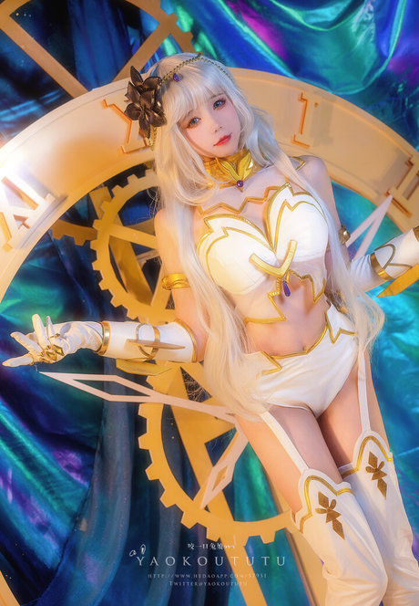 Niantutu model nude archive