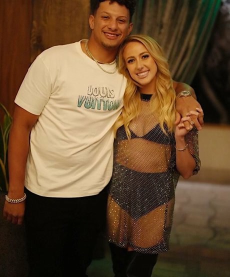 Brittany Lynne hot actress pics