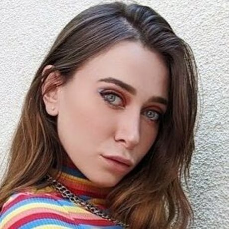 Ayytrae pretty actress archive