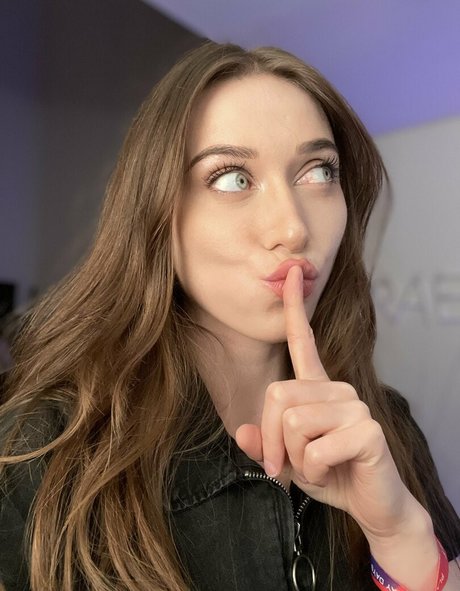 Ayytrae pornstar nice picture