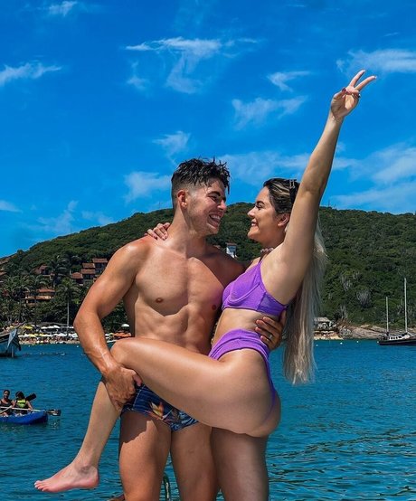 Tay Conti beautiful actress image