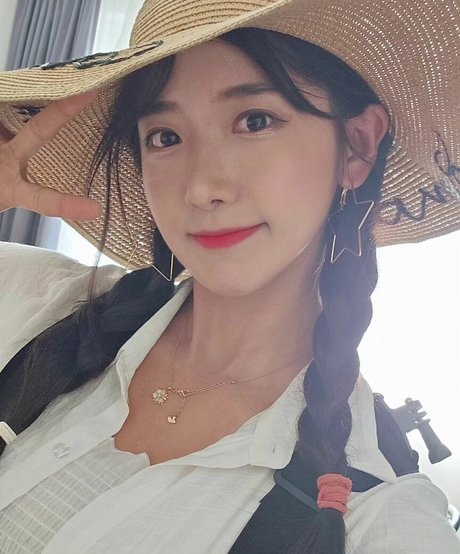 jinnytty pornstar sex image