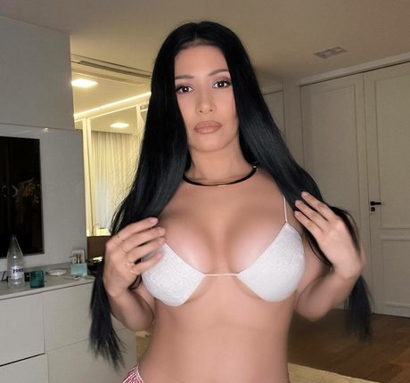 Simaria sexy star image