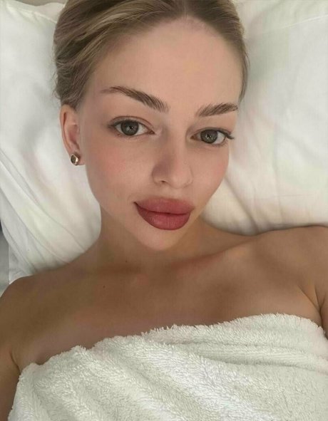 valeriya ya pornstar naked picture