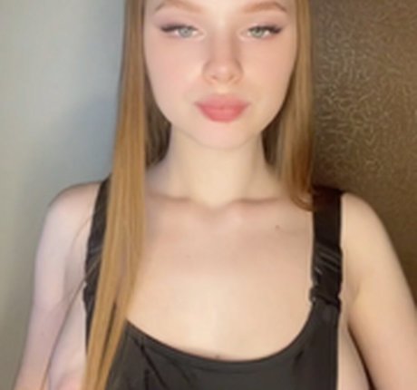 Bigo Live sex model pictures