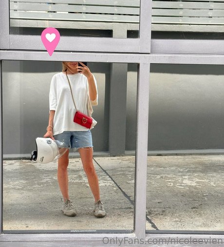 nicoleevien star naked photos