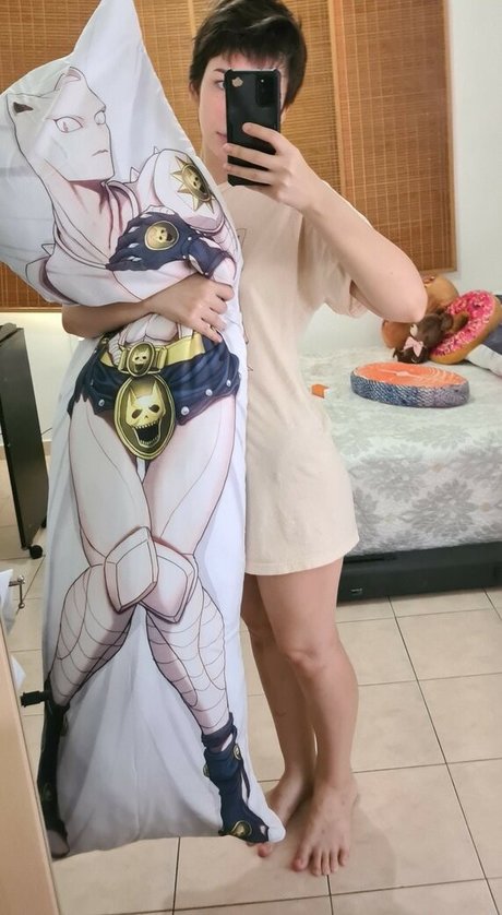 Faye Tan erotic star images