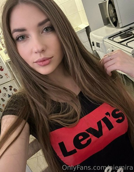 Niemira model exclusive pictures