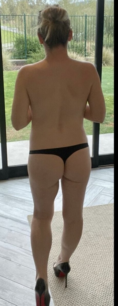 Hannah Hunter star pornographic images