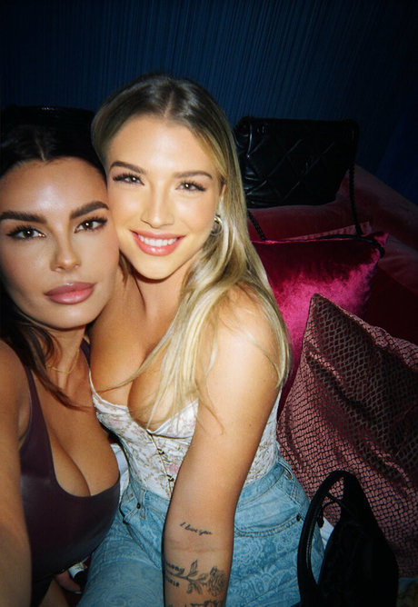 Honeypaige pornstar high quality image