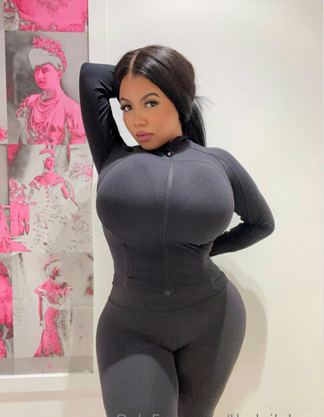 yoga onlyfans erotic photo