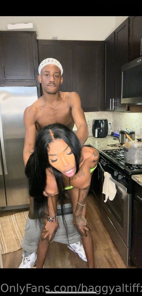 Baggyaltiffxxx free star photos