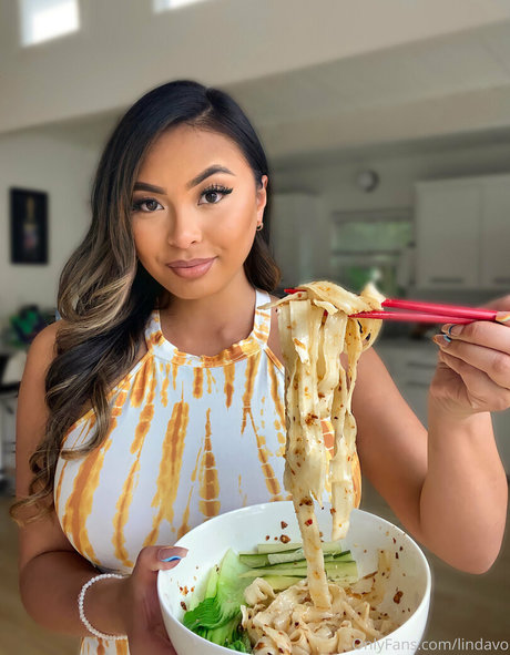 lindavo exclusive star photos