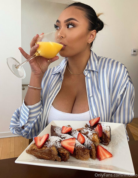 lindavo exclusive model pictures