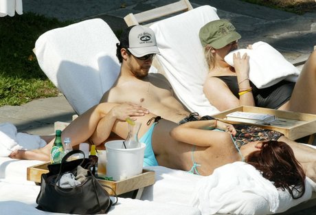 Lindsay Lohan pretty star galleries