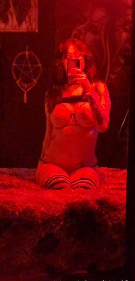 yourl3wdwaifu nice star picture