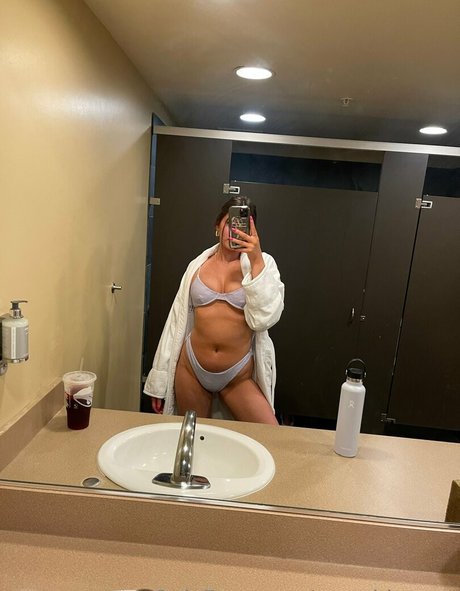 mature asian onlyfans sexy nudes photo