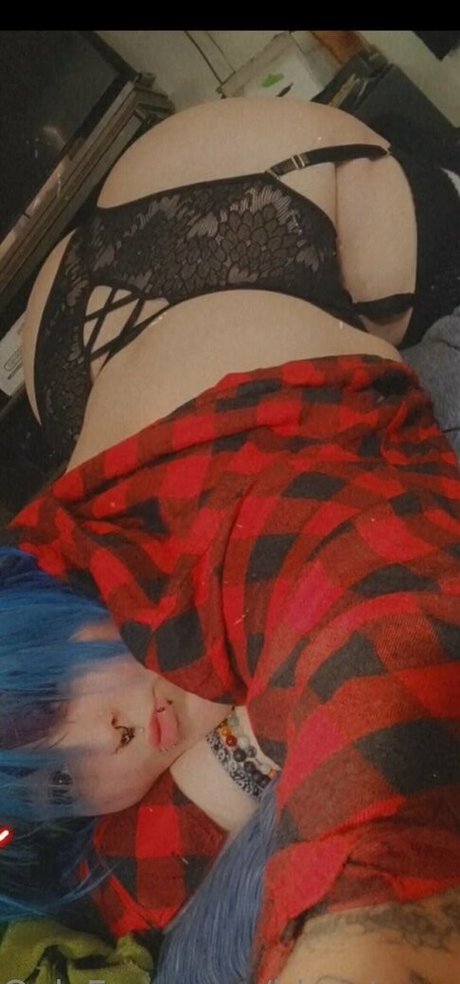 lilbbwstoner erotic model picture