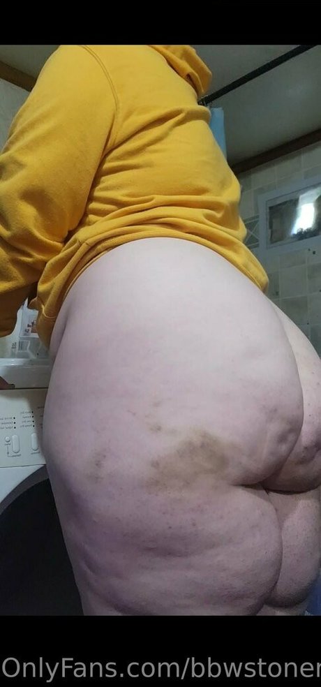 lilbbwstoner sexy pornstar galleries