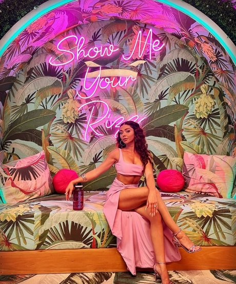 Sarah Hyland star perfect img