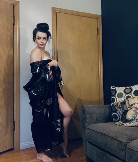 karby pornstar pretty picture