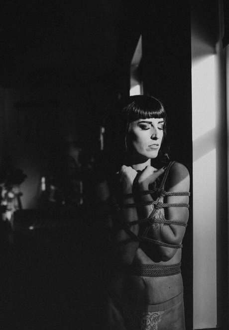 akatsuki shibari sexy actress archive